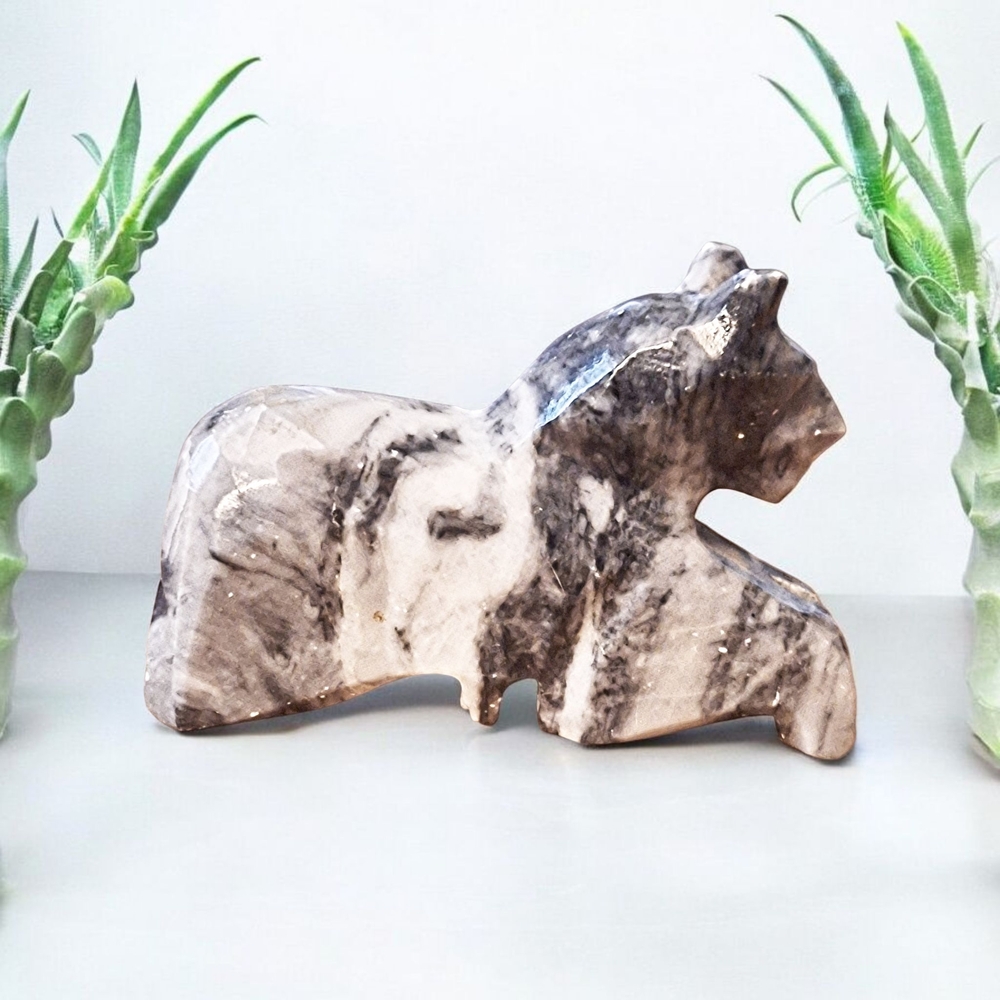✨️Zebra Marble Zuni Fetish Figurine Of A Cat!